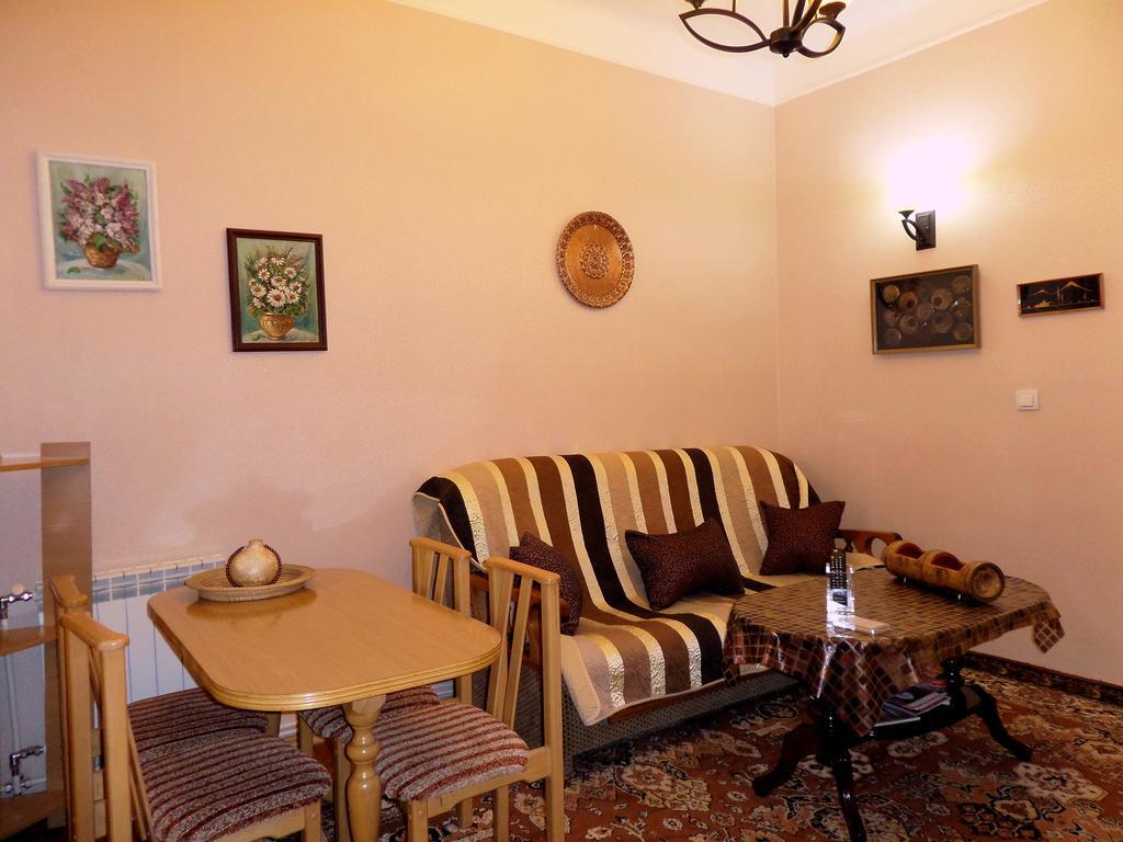 Apartament Ara & Gaya Аpartment Erywań Zewnętrze zdjęcie