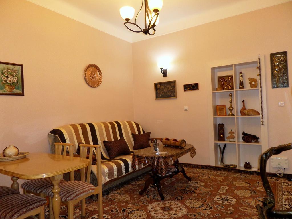 Apartament Ara & Gaya Аpartment Erywań Zewnętrze zdjęcie