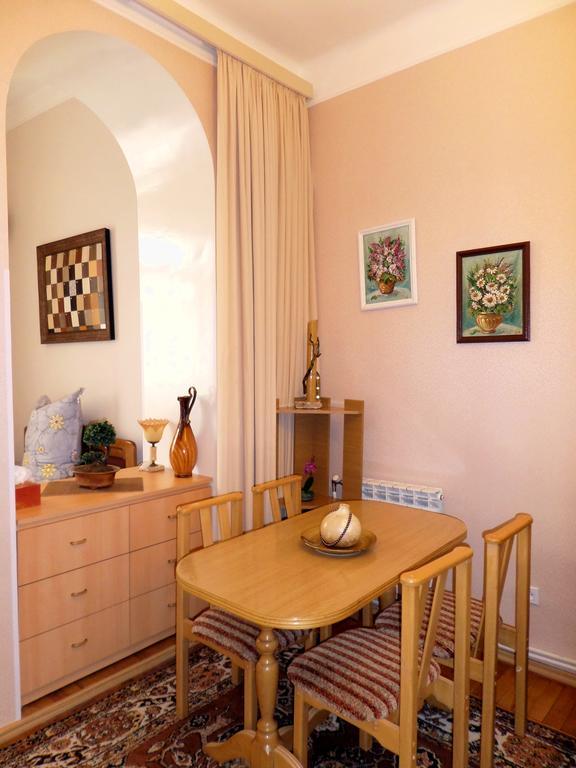 Apartament Ara & Gaya Аpartment Erywań Zewnętrze zdjęcie